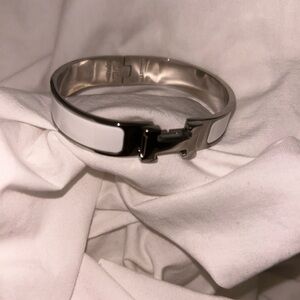 Silver and White CLIC Hermes Classic